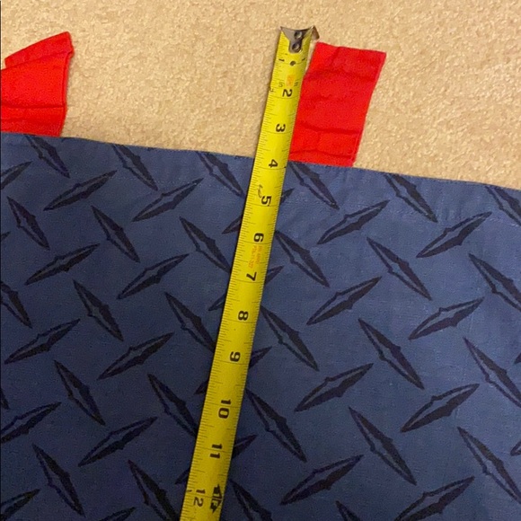 Race car long window curtain - Picture 3 of 7